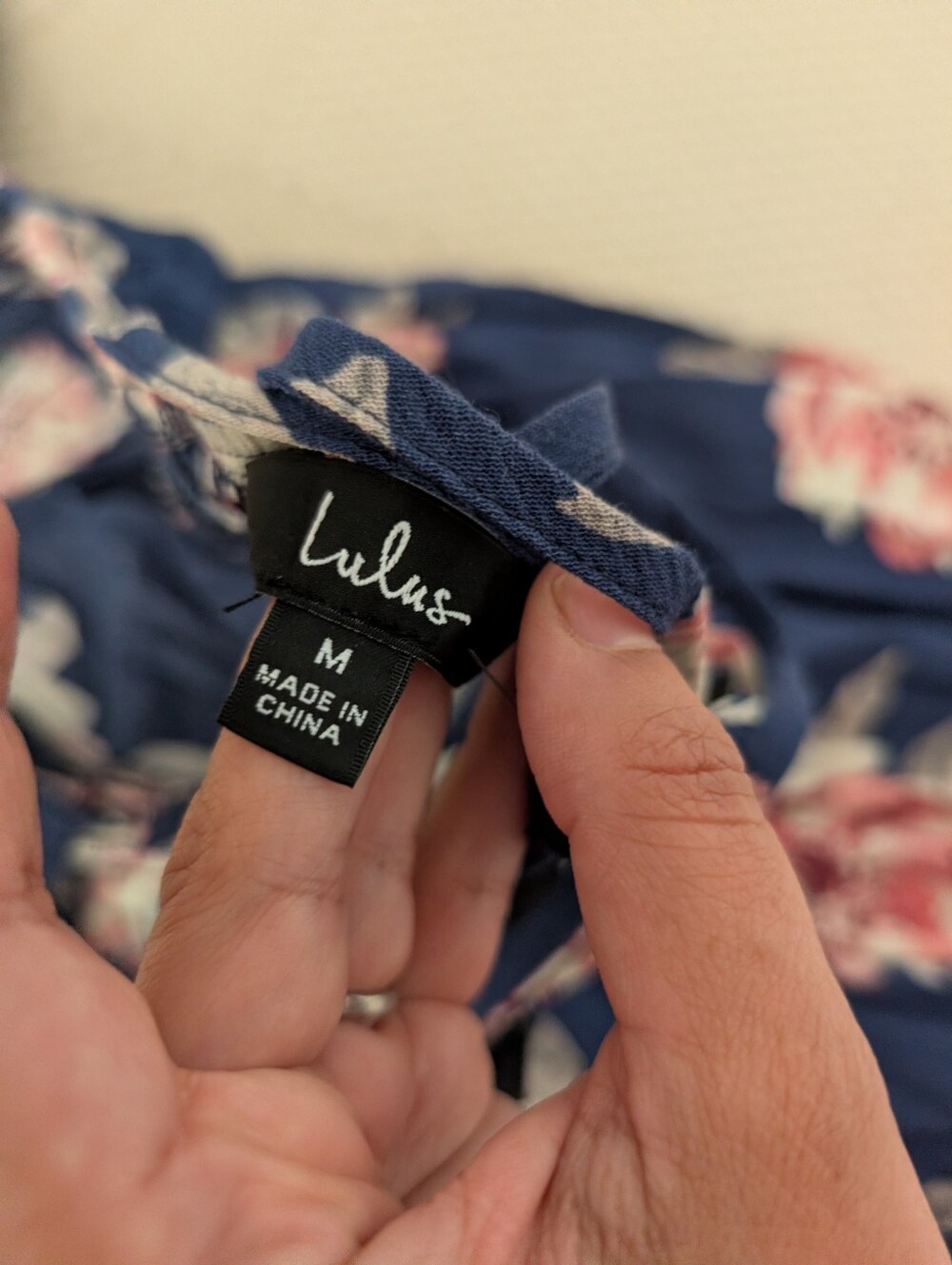 Lulus Size M Navy Floral V-Neck Sundress with Tie Straps - Picture 2 of 8